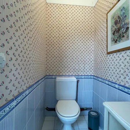 Spacious House A Few Steps From The Sea Ferienhaus *