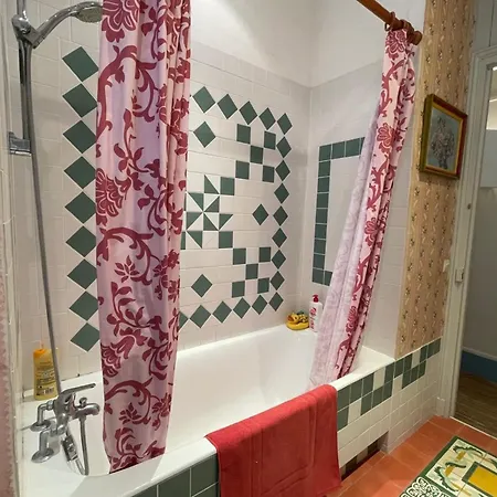 Spacious House A Few Steps From The Sea Ferienhaus *