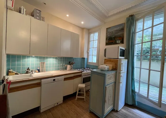 Spacious House A Few Steps From The Sea 度假居 滨海图维列